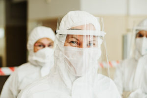 nurses-wearing-white-ppe-mask-face-shield