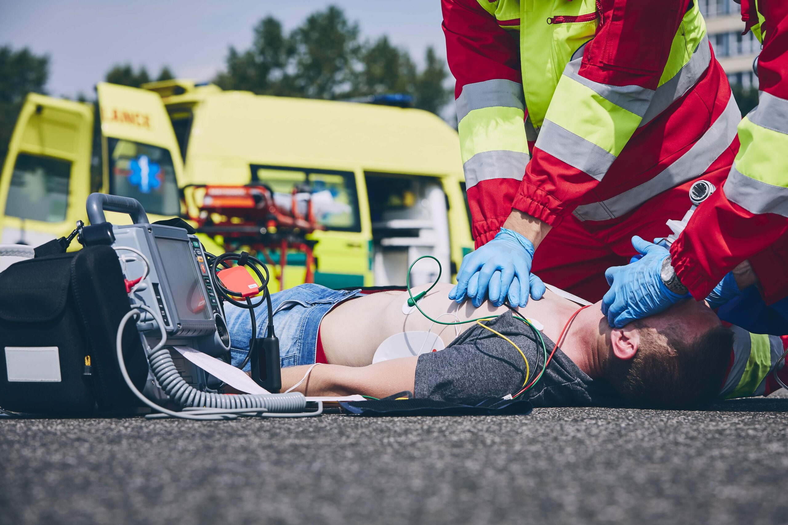 Paramedic in rescue doing CPR